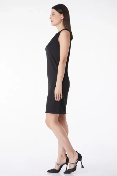 Düz Bisiklet Yaka Kadın Siyah Mini Elbise - Resim 6