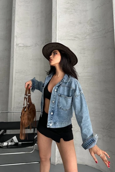 Çift cepli kol katlamalı kar yıkama crop kot ceket mavi d2000 - Resim 3