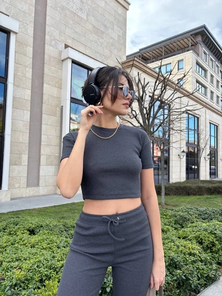 Bol paça pantolonlu alt üst takım - Resim 3