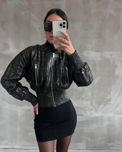 Beli büzgülü crop deri ceket siyah - Resim 3