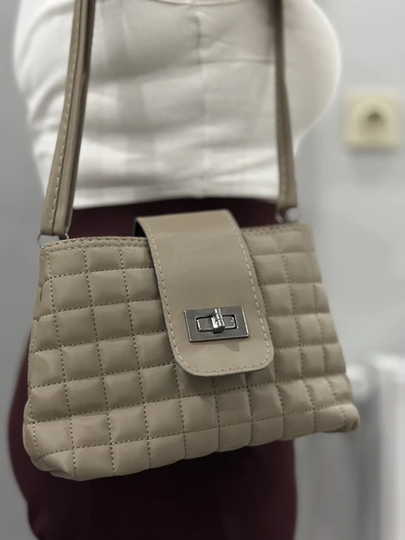 Kapaklı kapitone vizon cilt çanta - Resim 4