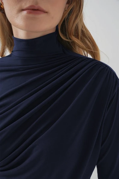 925 Büzgü Detaylı Sandy Bluz - Lacivert - Resim 2