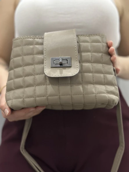 Kapaklı kapitone vizon cilt çanta - Resim 3