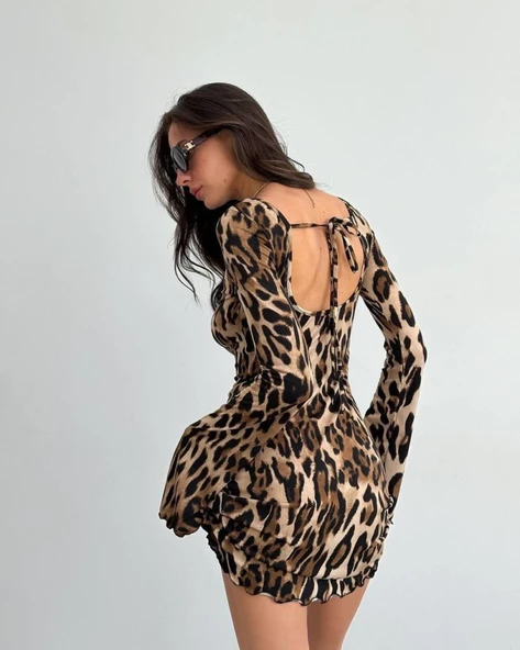 Kadın Uzun Kollu Sırtı Açık Bağlamalı Leopar Desenli Kısa Dalgıç Elbise - Resim 6