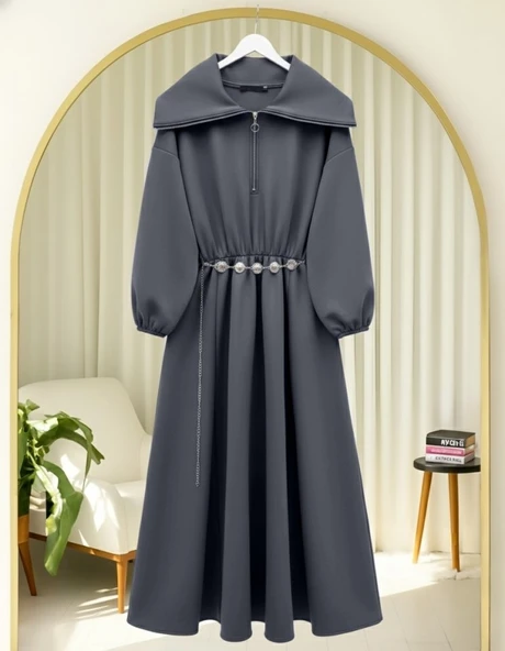 Boğazlı Yarım Fermuarlı Beli Büzgülü Kemerli Scuba Elbise  -Füme ürün görseli 1