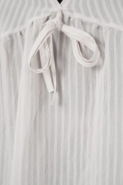 Önü Bağcıklı Uzun Kol Bluz 946 - Ekru - Resim 2