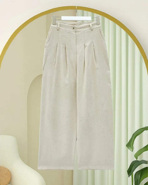 Cepli Bol Paça Pul Detaylı Kadife Pantolon   -Bej ürün görseli 1