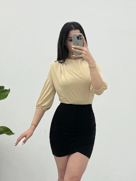 İçi Tulumlu Omuzdan Büzgülü Vatkalı Sendy Bluz -Bej ürün görseli 1