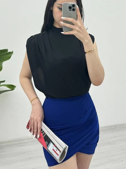 Sıfır Kol Vatkalı Sandy Bluz -Siyah ürün görseli 1