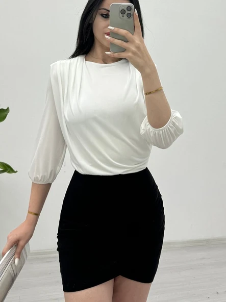 İçi Tulumlu Omuzdan Büzgülü Vatkalı Sendy Bluz -Beyaz ürün görseli 1