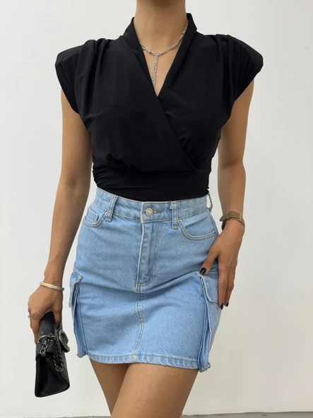 Sıfır Kol Vatkalı Kruvaze Model Sandy Bluz -Siyah ürün görseli 1