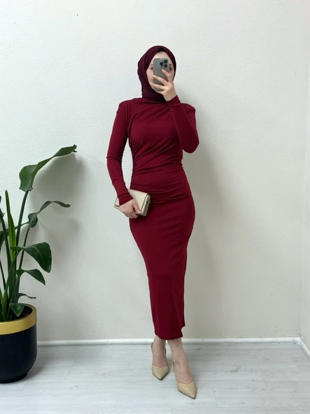 Yanı Büzgülü Uzun Skuba Elbise -Bordo - Resim 4