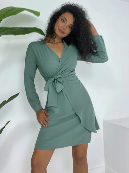 Kruvaze Yaka Bağlamalı Fırfırlı Ayrobin Elbise      -Mint ürün görseli 1