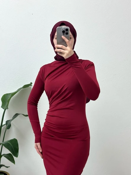 Yanı Büzgülü Uzun Skuba Elbise -Bordo - Resim 7