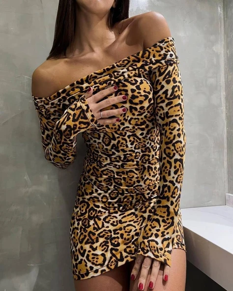 Kadın Madonna Mendil Yaka Leopar Desen Mini Elbise - Resim 3