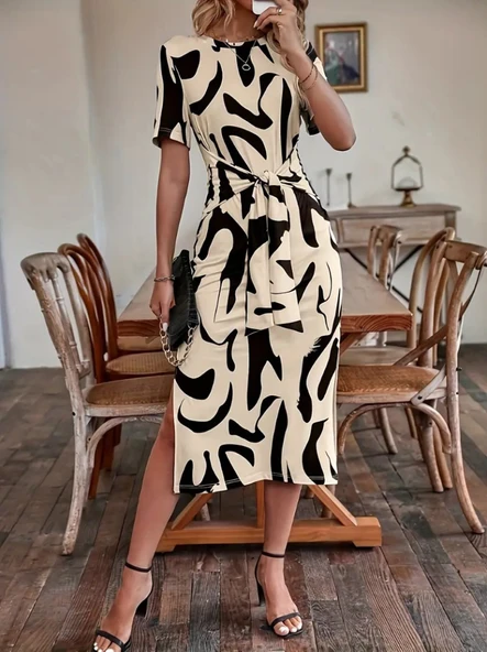 Kadın Kısa Kollu Bisiklet Yaka Desenli Belden Bağlamalı Yandan Yırtmaçlı Süprem Elbise - Resim 3