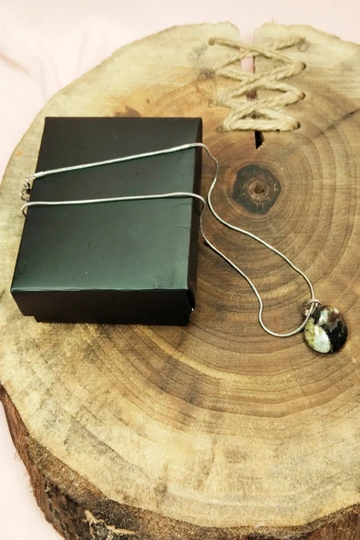 LitaeTrend Turmalin Doğal Taşı Zincirli El Yapımı Kolye Uç: 2 cm Zincir: 20 cm Kutulu - Resim 7