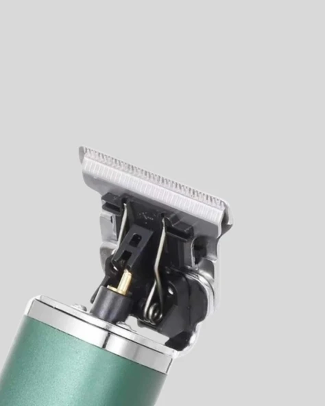 CEYLAN ADAM Şarjlı Erkek Tıraş Makinesi – 180 Dakika Pil Ömrü, 2.5 Saat Hızlı Şarj, USB ve Powerbank Uyumlu - Resim 3