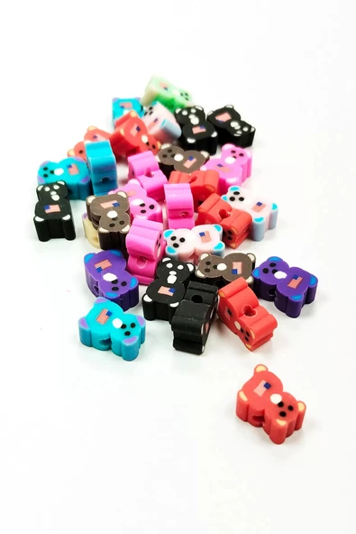 LitaeTrend 90 Adet 10 mm Polimer Kil Fimo Boncuk Takı Bileklik + 5 Metre Lastikli Misina Hediye - Renkli Ayıcık - Resim 2