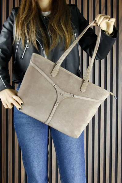 Erkan Saçmacı Kum Hakiki Dana Süet Fermuarlı Üç Bölmeli İç Cepli Büyük Boy Günlük Omuz Çantası - Resim 6