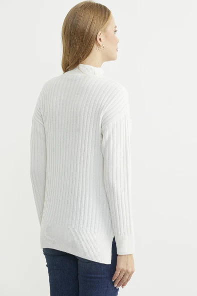 Dik Yaka Cep Detaylı Triko Kazak - Kemik - Resim 6