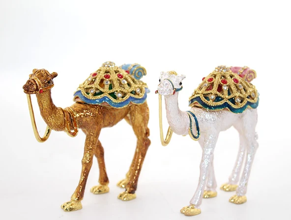 Swarovski Taşlı Tekli Deve Figürü Model 11 ürün görseli 1