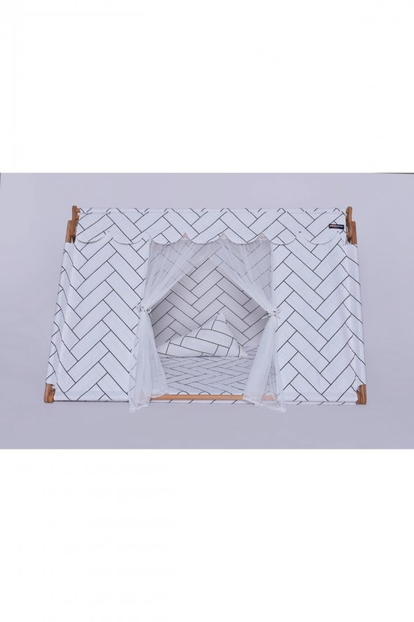Yataklı Üçgen Çocuk Oyun ve Uyku Evi (Çadır) / Beyaz Zemine Siyah Çizgiler (White Tiles)