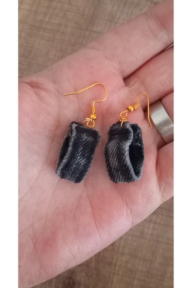 Kot Aksesuarlı Gold Renk Sallantılı Küpe - Resim 3