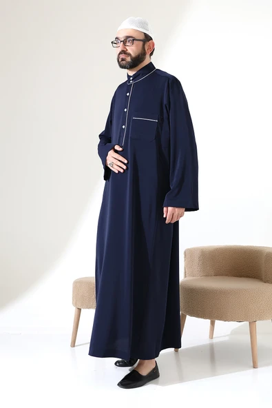 Erkek Hac ve Umre Kıyafeti Hakim Yaka Uzun Dubai Krep Cellabiye Fistan - Lacivert - Resim 3