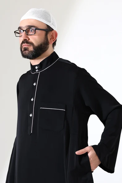 Erkek Hac ve Umre Kıyafeti Hakim Yaka Uzun Dubai Krep Cellabiye Fistan - Siyah - Resim 6