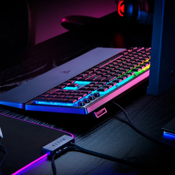 Razer Ornata V3 Mecha Membran Türkçe RGB Gaming Klavye RZ03-04461200-R3L1 - Resim 4
