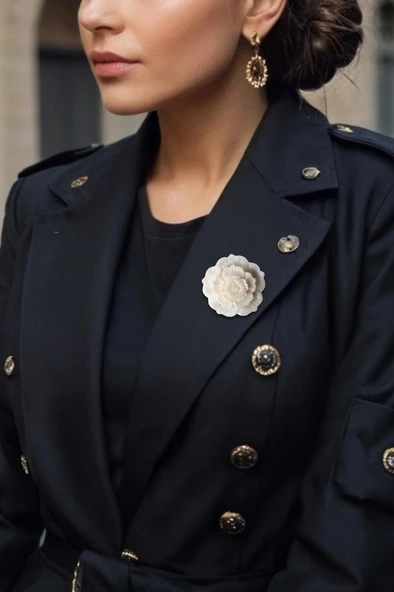 Çiçek Motifi Beyaz Sedef Broş BR10-6 - Resim 2