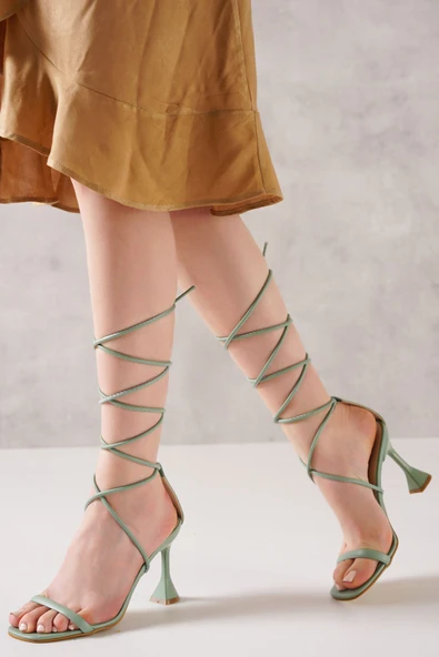 Britney Yeşil Bilekten Bağlamalı Kadın Topuklu Ayakkabı ürün görseli 1