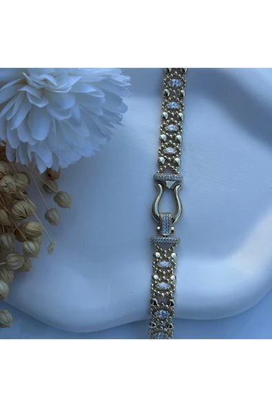 nesdesign 14K Özel Seri Ortası Tokalı Markis Kesim Taşlı Bileklik (17+2 cm) ürün görseli 1