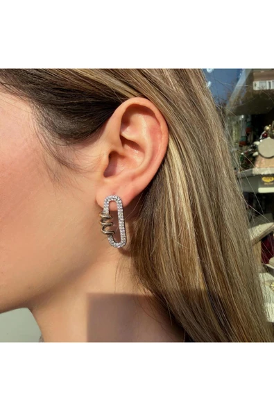 nesdesign Taşlı Gold Yay Detaylı Küpe ürün görseli 1
