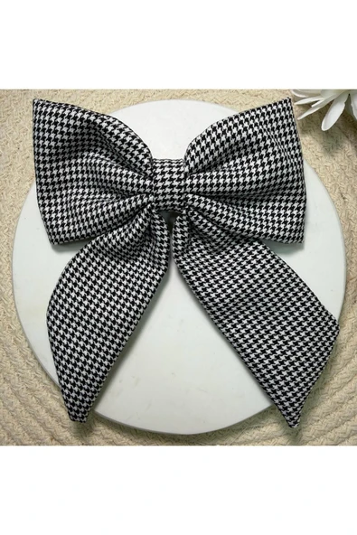 nesdesign Siyah Beyaz Kazayağı Desenli Fiyonk Toka ürün görseli 1