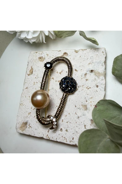 nesdesign İncili Ay Çengel Bronz Broş ürün görseli 1