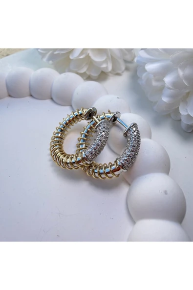 nesdesign Taşlı Gold Yay Detaylı Halka Küpe - Resim 3