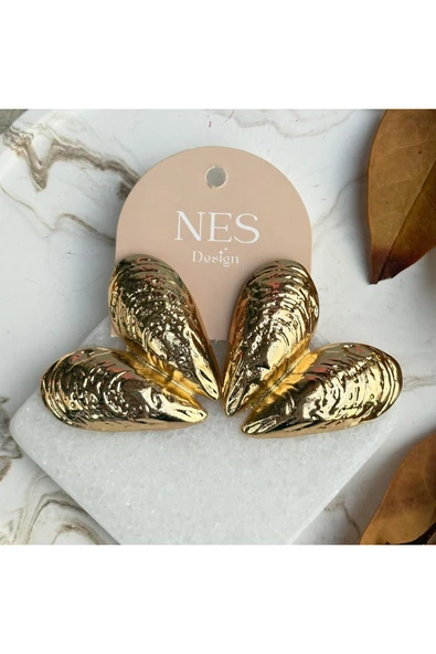 nesdesign Gold Dokulu Midye Kabuğu Küpe ürün görseli 1