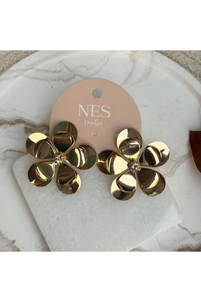 nesdesign Ortası Taşlı Gold Çiçek Küpe ürün görseli 1