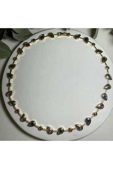 nesdesign 14K Altın Kaplama Damla Çerçeveli Renkli Zirkon Taş Kolye (45 cm) ürün görseli 1