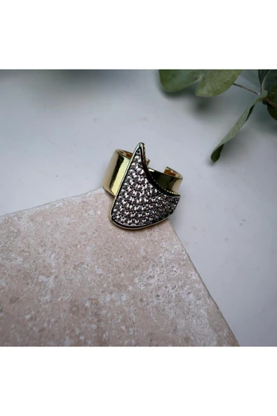 nesdesign Taşlı Asimetrik Plaka Gold Yüzük ürün görseli 1