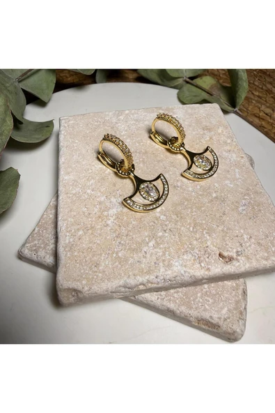 nesdesign Oval Taşlı Ekru Mineli Sallantılı Yelpaze Küpe ürün görseli 1