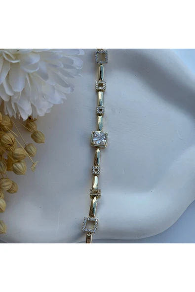nesdesign 14K Özel Seri Kare Taşlı İnce Zarif Bileklik (17+2 cm) - Resim 2