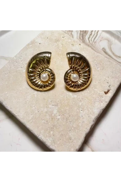 nesdesign Çelik İncili Salyangoz Model Gold Küpe ürün görseli 1