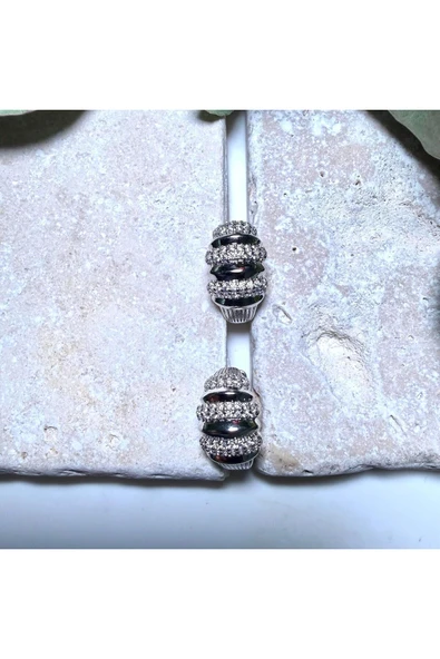 nesdesign 14K Özel Seri Zarif Taşlı Küpe (Gümüş Renk) ürün görseli 1