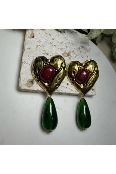 nesdesign MNG Yeşil Sallantılı Eskitme Gold Kalp Küpe ürün görseli 1