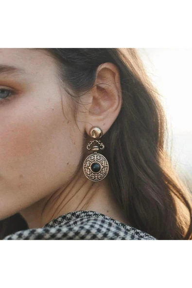 nesdesign Siyah Taşlı Bronz Sallantılı Vintage Küpe ürün görseli 1