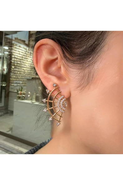 nesdesign Altı Oklu Gold Taşlı Küpe ürün görseli 1