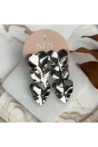 nesdesign Üçlü Sallantılı Gümüş Rengi Kalp Küpe ürün görseli 1